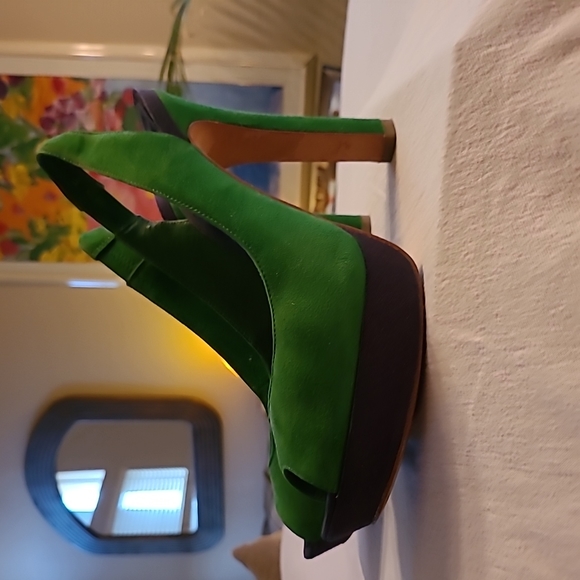 MA-MALI  Green suede sling - Picture 3 of 5